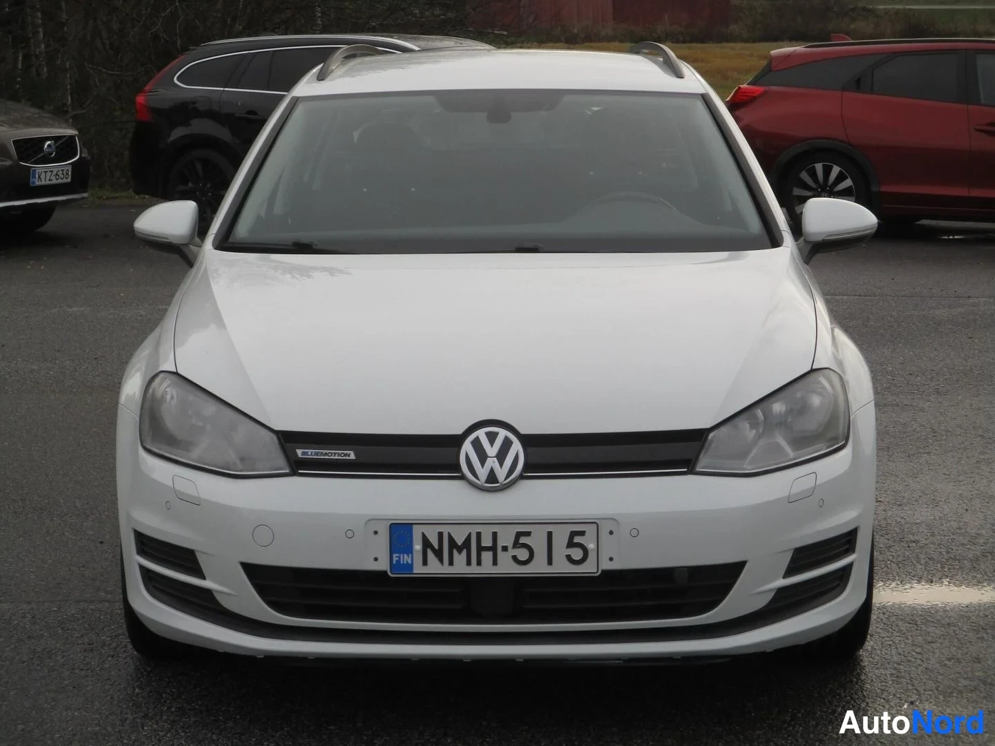 Valkoinen Volkswagen Golf Variant 2016, edestä, kuva 5