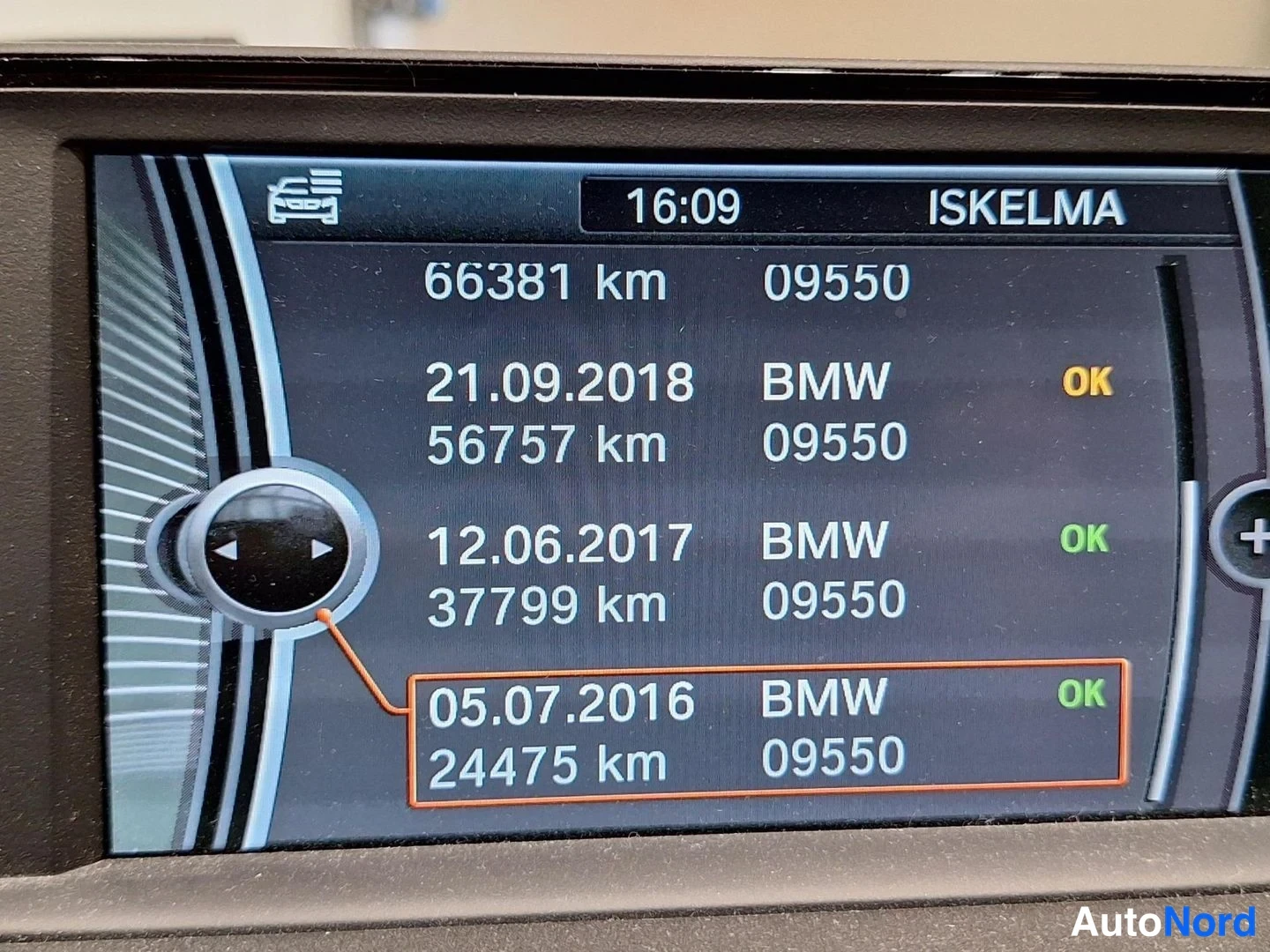 Harmaa BMW 116i 2014, yksityiskohta, kuva 17