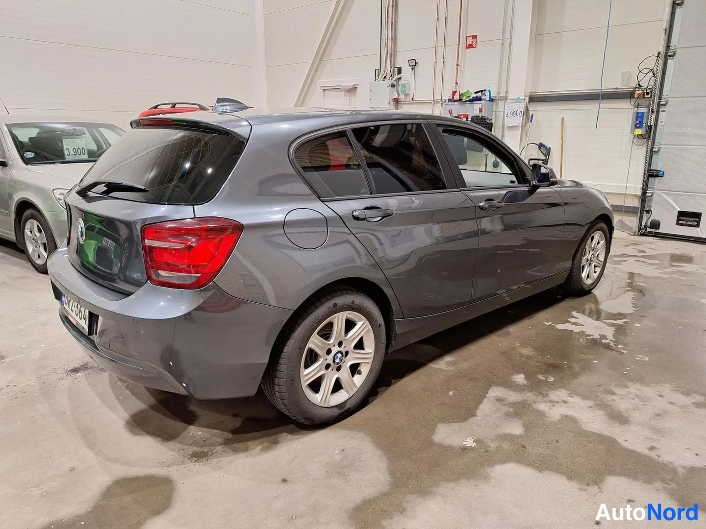 Harmaa BMW 116i 2014, takaviisto, kuva 5