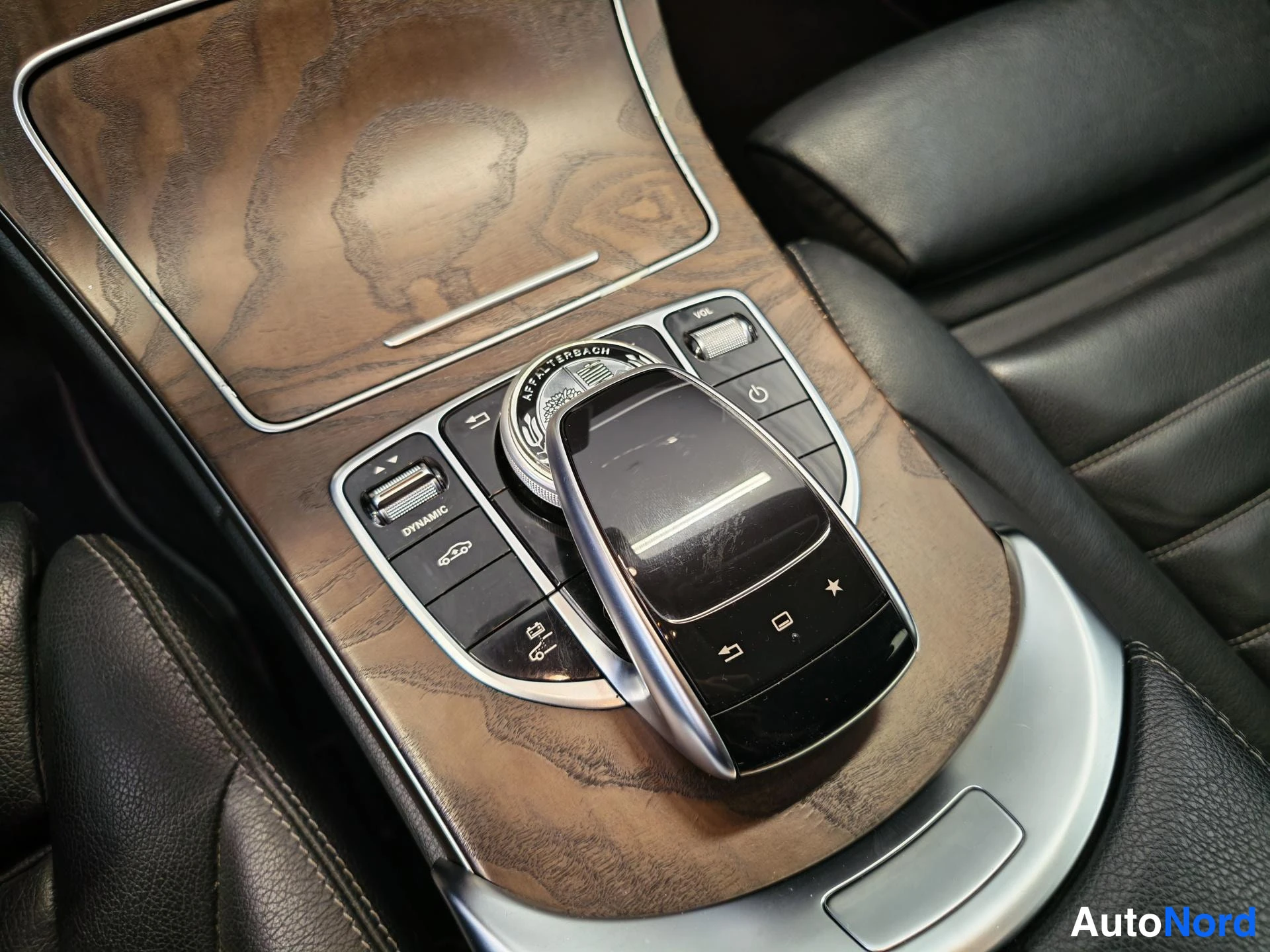 Harmaa Mercedes-Benz C 2015, yksityiskohta, kuva 26