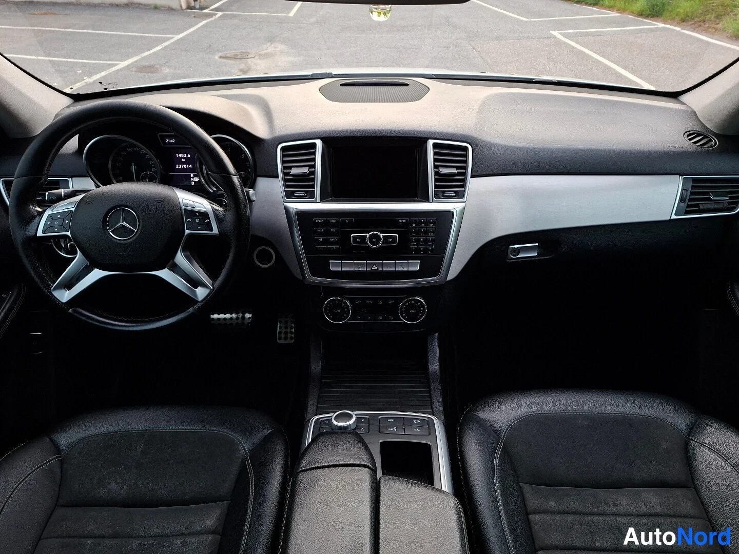 Hopea Mercedes-Benz ML 350 BlueTEC 4MATIC 2014, ohjaamo, kuva 10