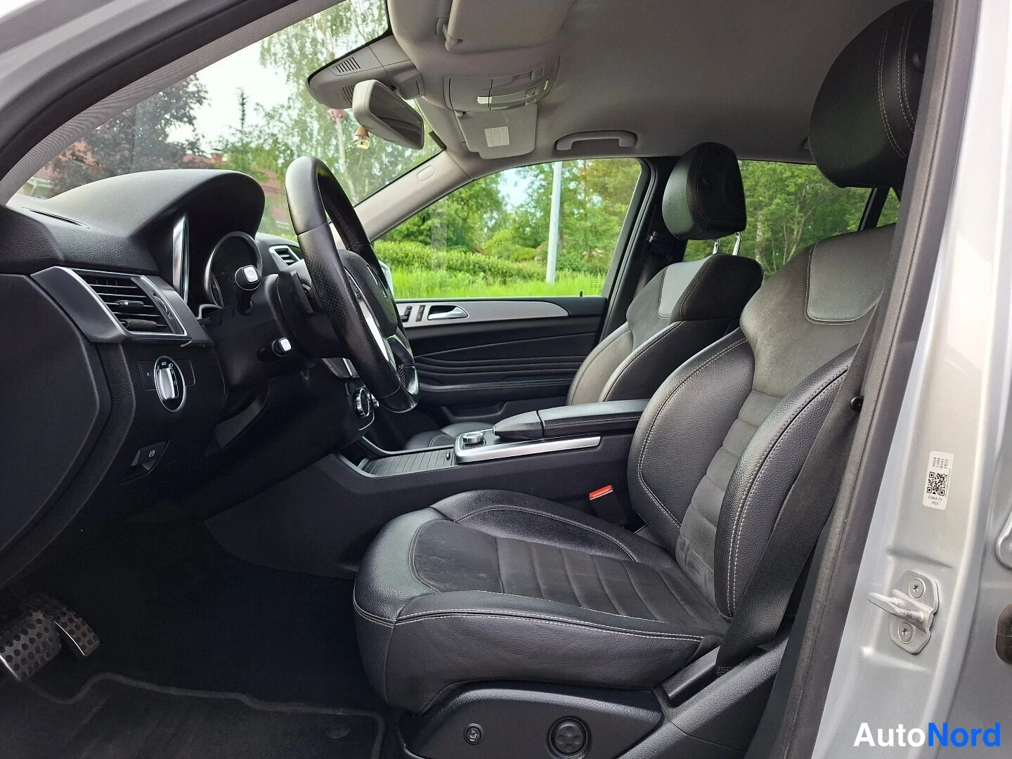 Hopea Mercedes-Benz ML 350 BlueTEC 4MATIC 2014, ohjaamo, kuva 13