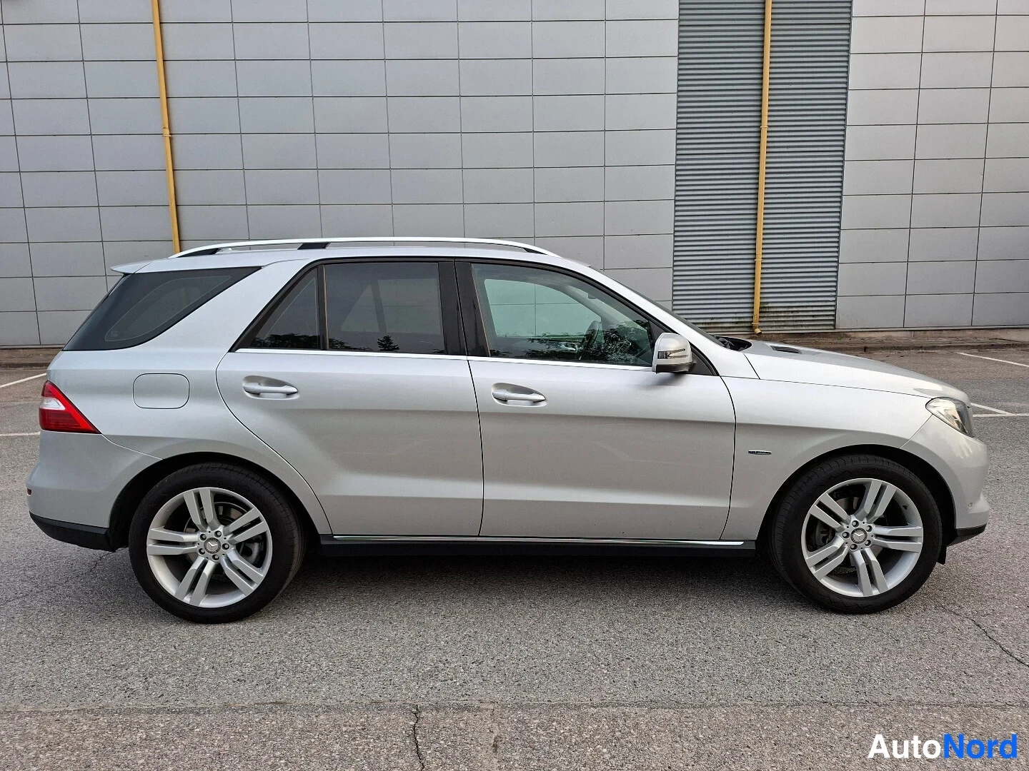 Hopea Mercedes-Benz ML 350 BlueTEC 4MATIC 2014, etuviisto, keula oikealle, kuva 3
