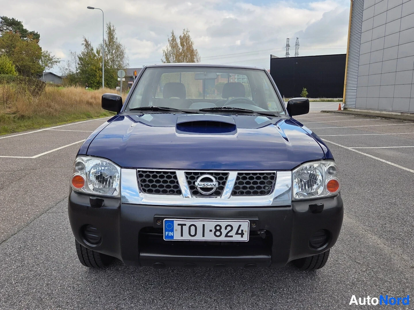 Sininen Nissan King Cab 2006, edestä, kuva 4