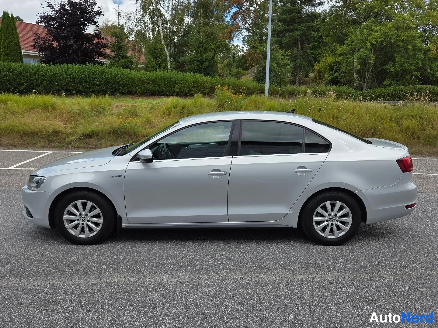 Hopea Volkswagen Jetta 2015, sivulta, kuva 5