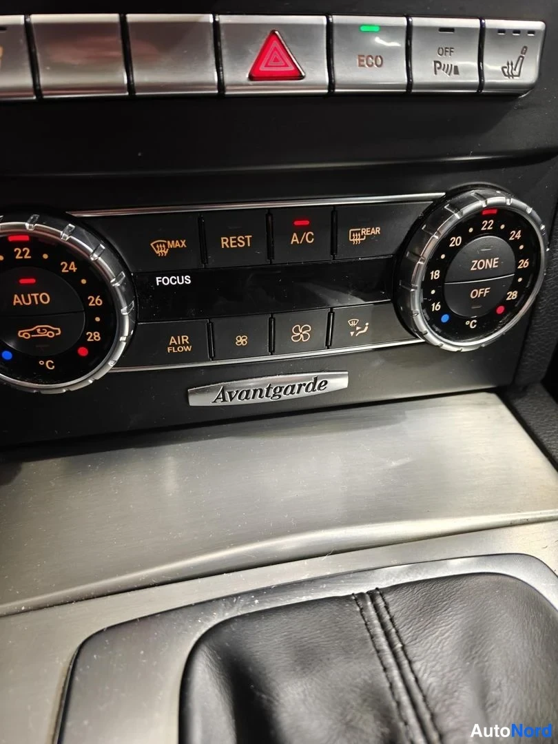 Harmaa Mercedes-Benz C 200 CDI 2011, yksityiskohta, kuva 15