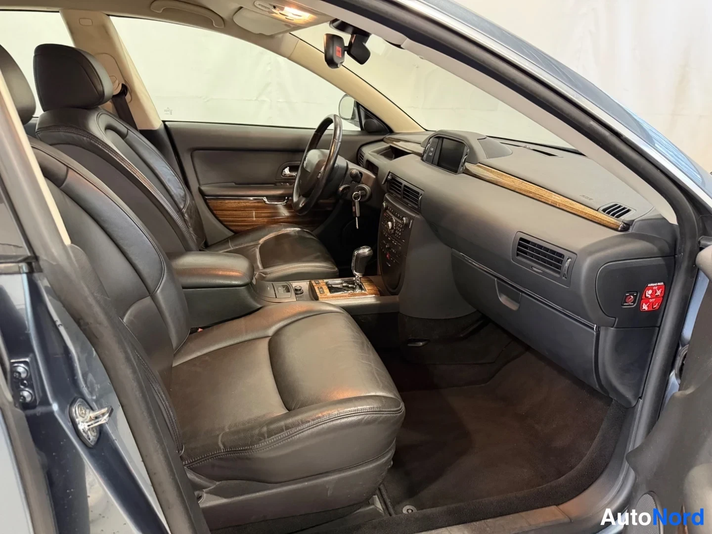 Harmaa Citroen C6 2010, ohjaamo, kuva 8
