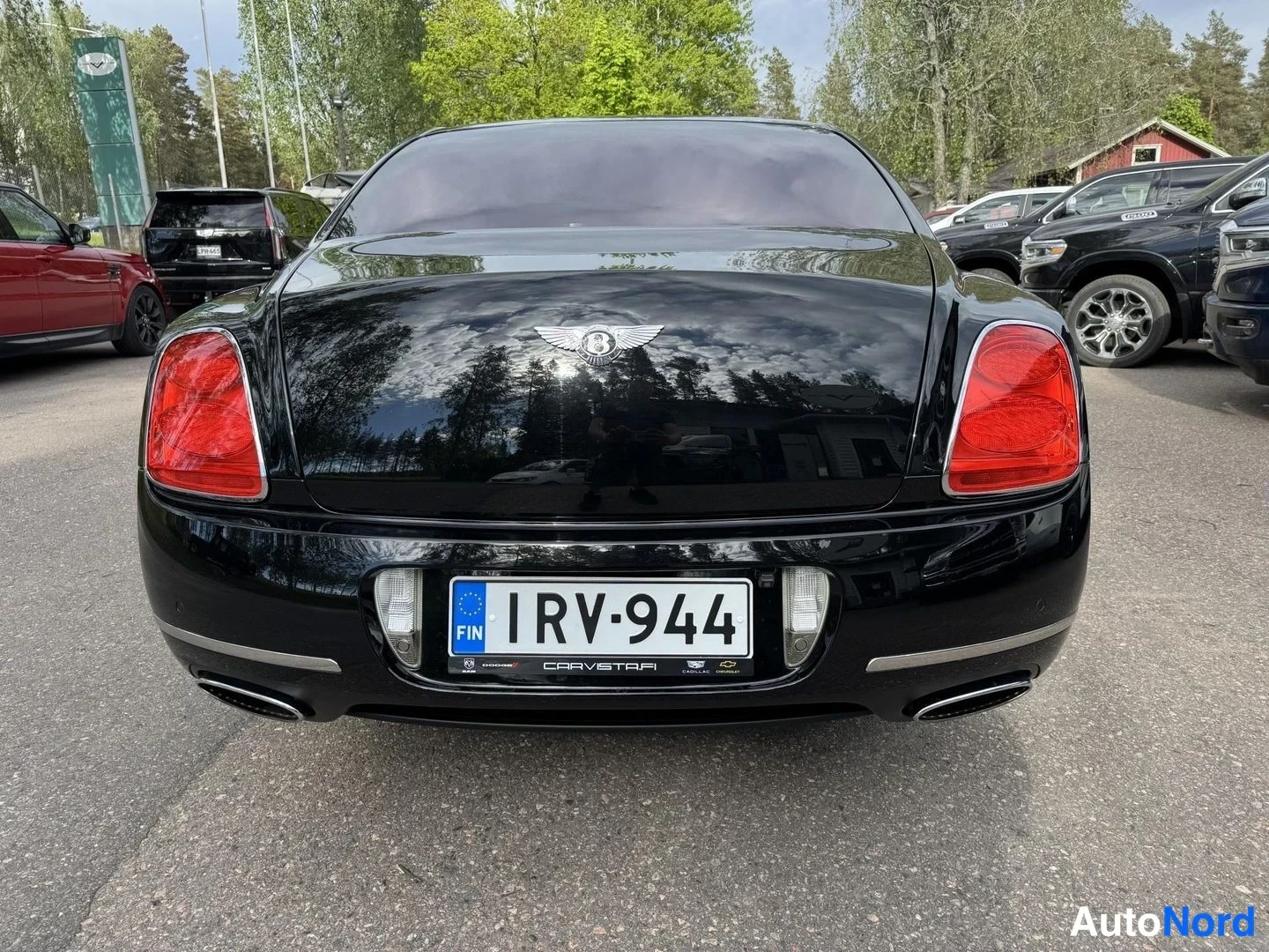Musta Bentley Flying Spur 2011, takaa, kuva 7