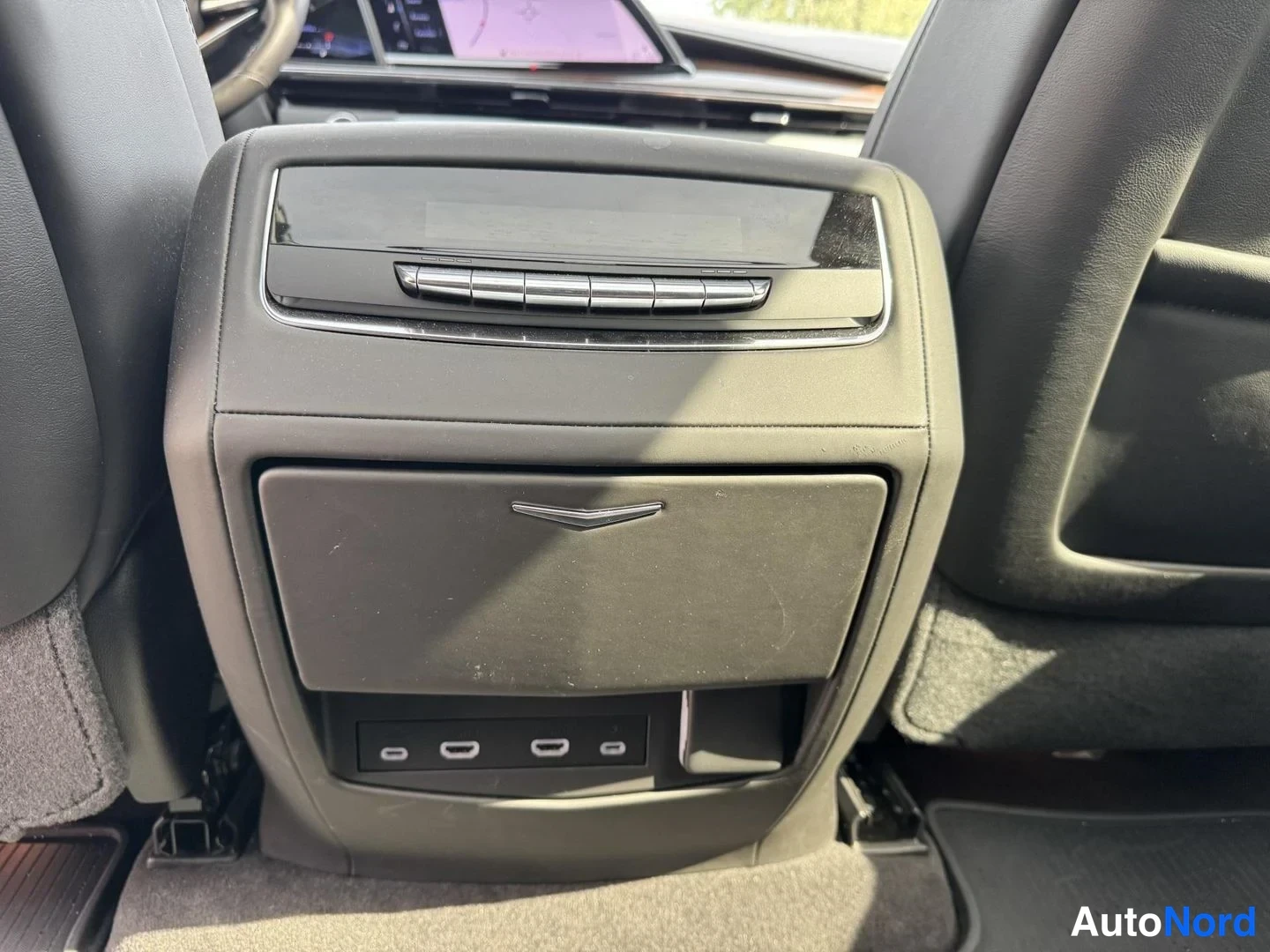 Musta Cadillac Escalade 2024, yksityiskohta, kuva 26