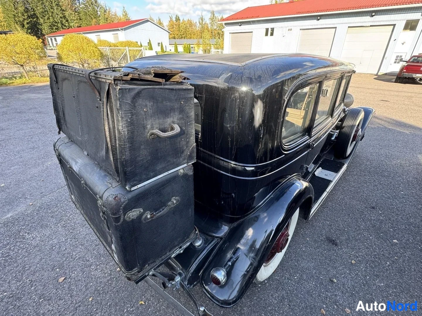 Musta Cadillac V-12 1931, takaviisto, kuva 8