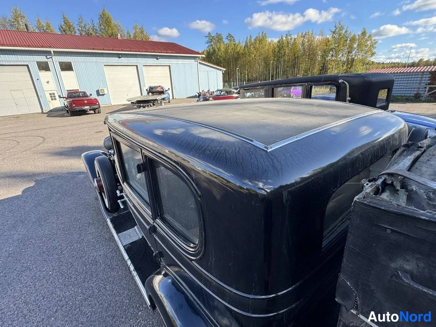 Musta Cadillac V-12 1931, sivulta, kuva 6