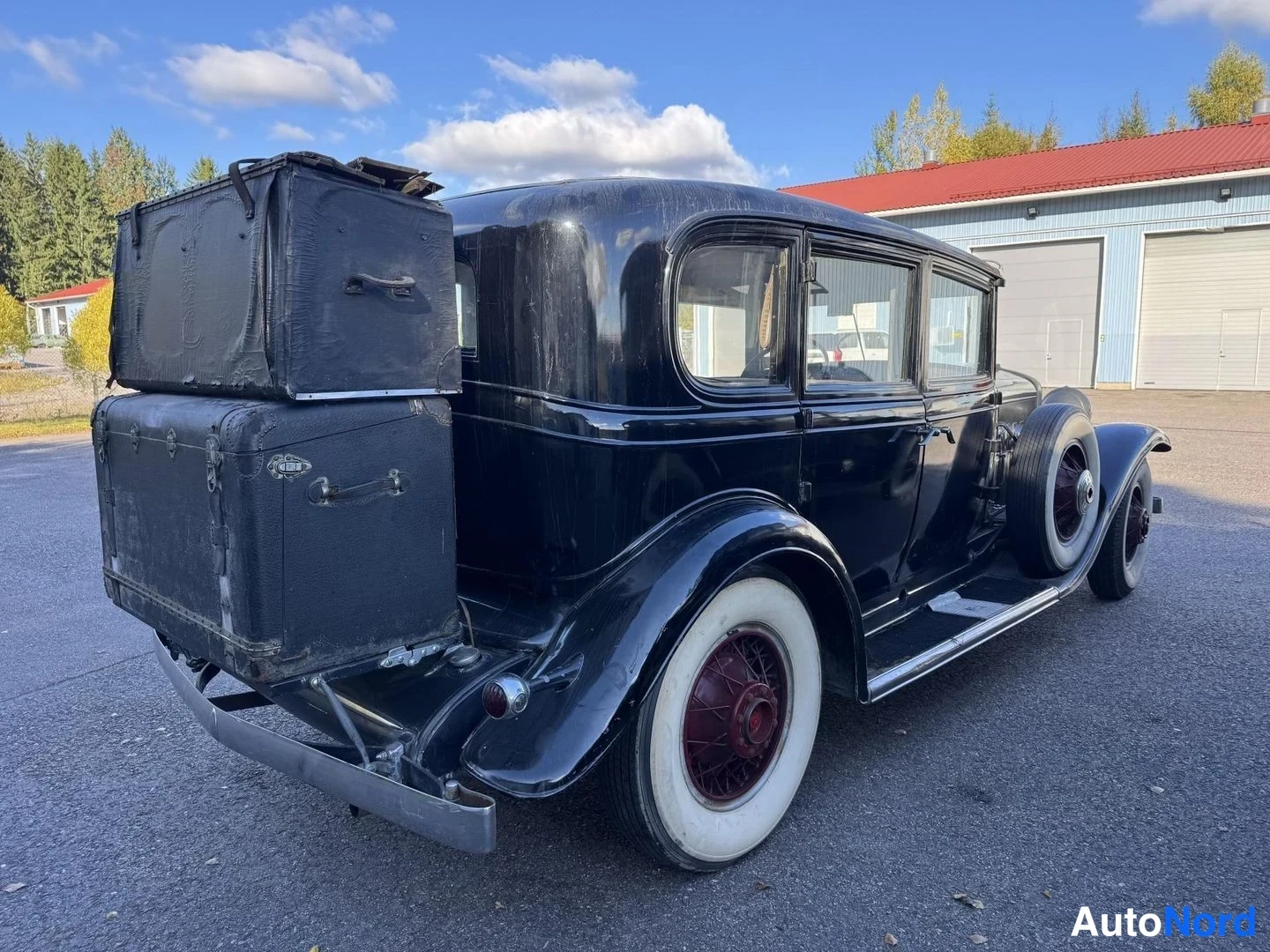 Musta Cadillac V-12 1931, takaviisto, kuva 9