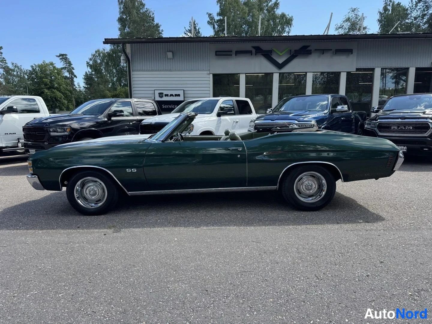 Vihreä Chevrolet Chevelle 1971, sivulta, kuva 7