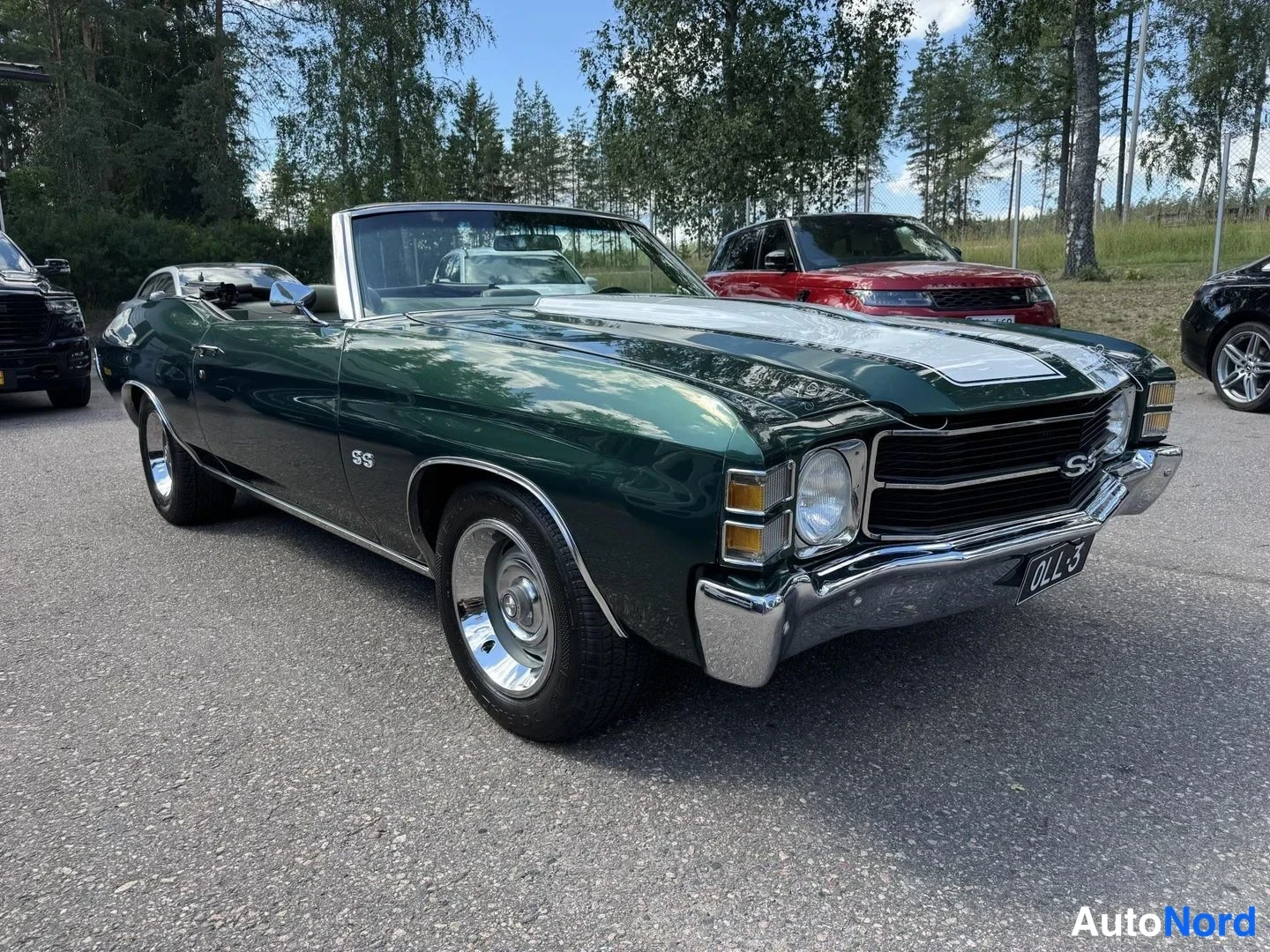 Vihreä Chevrolet Chevelle 1971, etuviisto, keula oikealle, kuva 3
