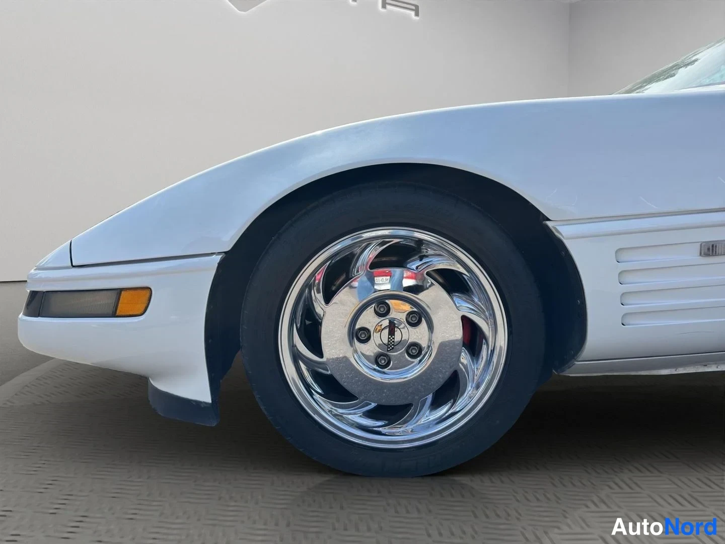 Valkoinen Chevrolet Corvette Coupe 1991, etuviisto, keula vasemmalle, kuva 3