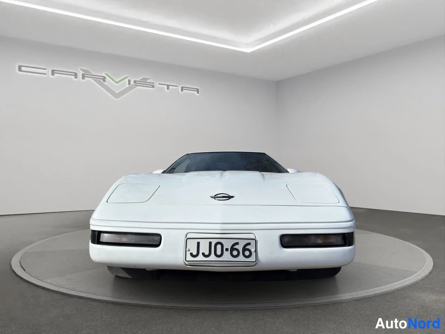 Valkoinen Chevrolet Corvette Coupe 1991, edestä, kuva 6