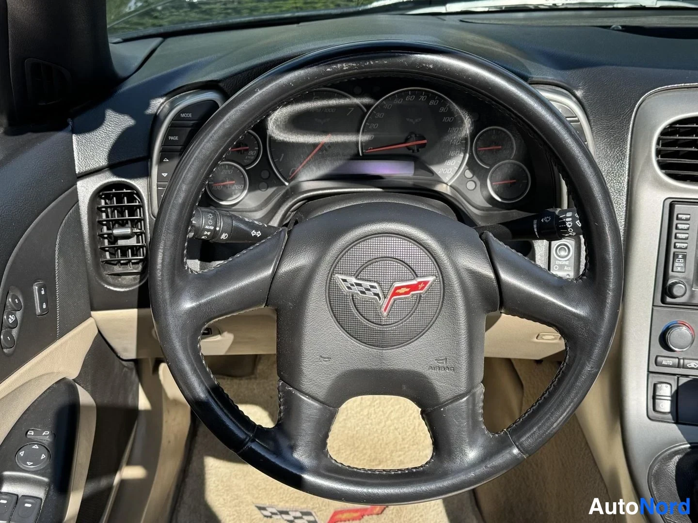 Musta Chevrolet Corvette C6 2005, takaistuimet, kuva 15