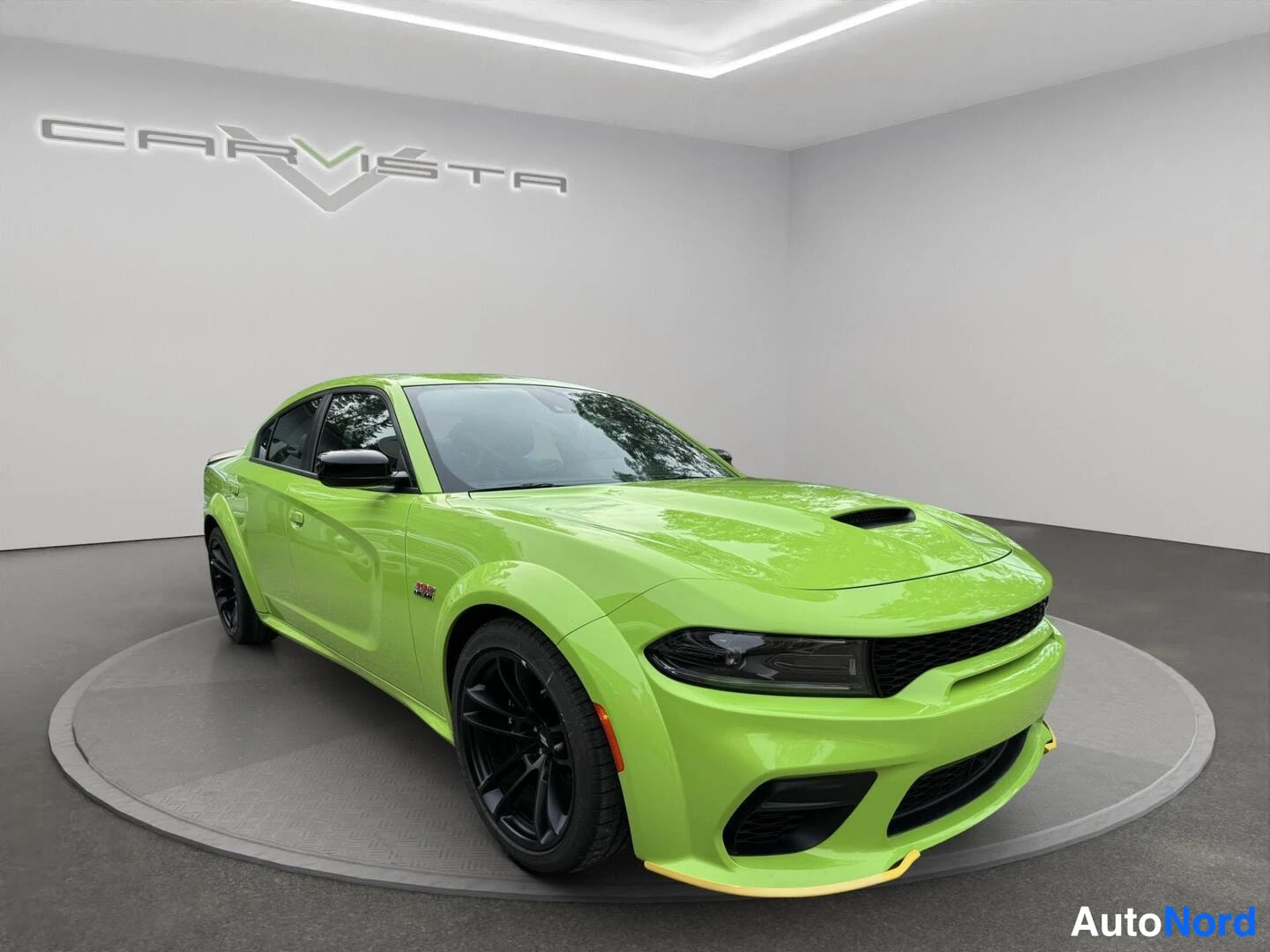 Vihreä Dodge Charger 2024, etuviisto, keula oikealle, kuva 2