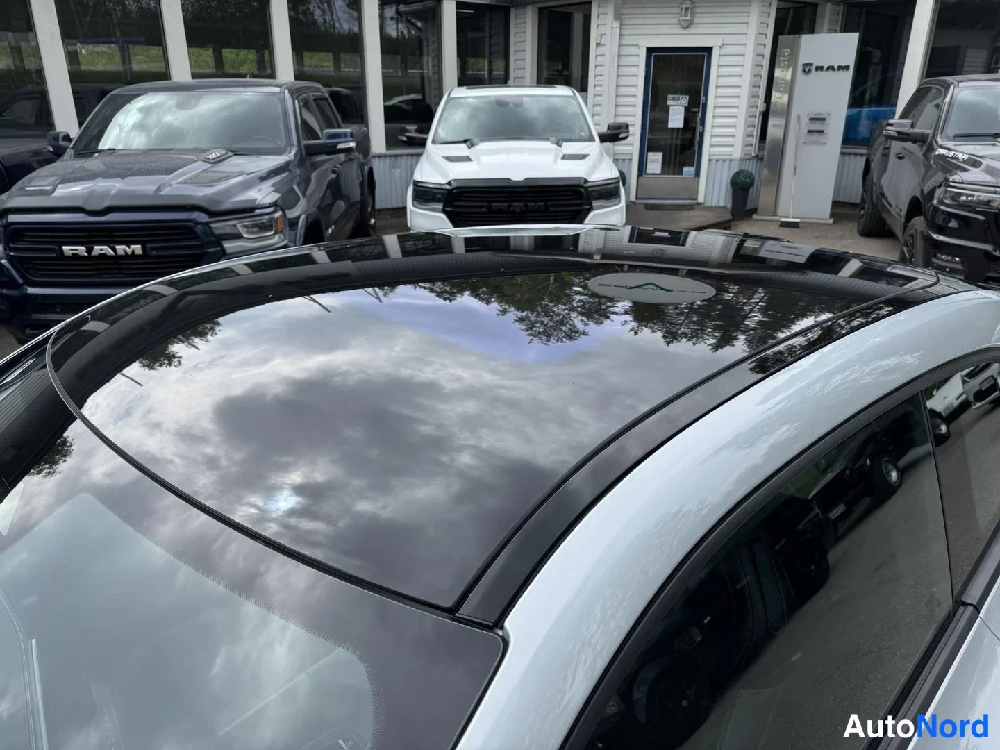 Hopea Dodge Charger 2025, yksityiskohta, kuva 23