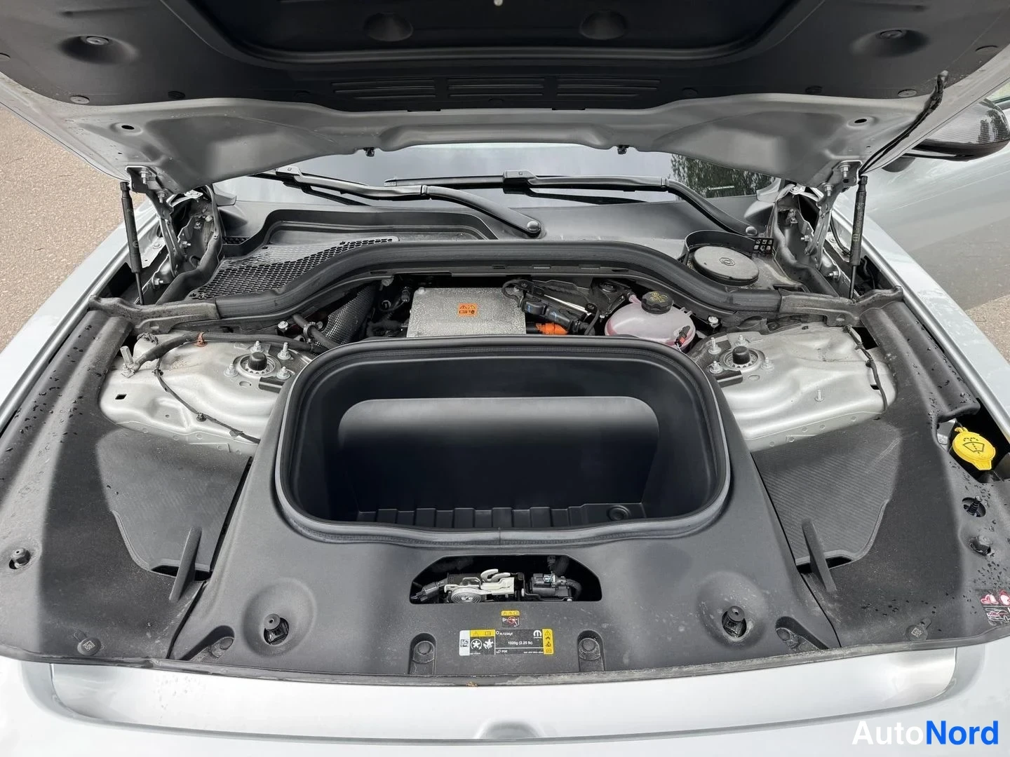 Hopea Dodge Charger 2025, moottoritila, kuva 19
