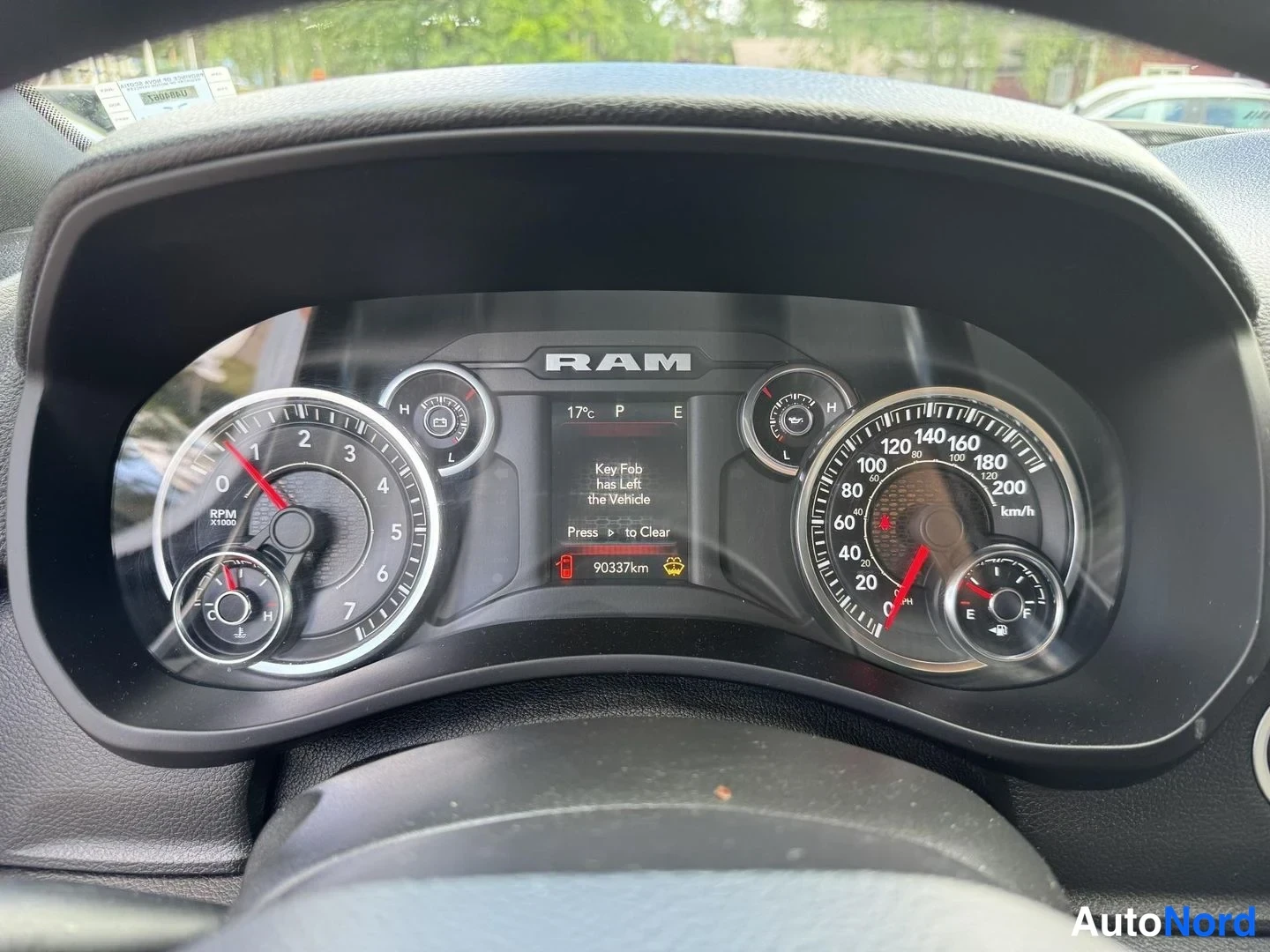 Valkoinen Dodge Ram 3500 2022, yksityiskohta, kuva 19