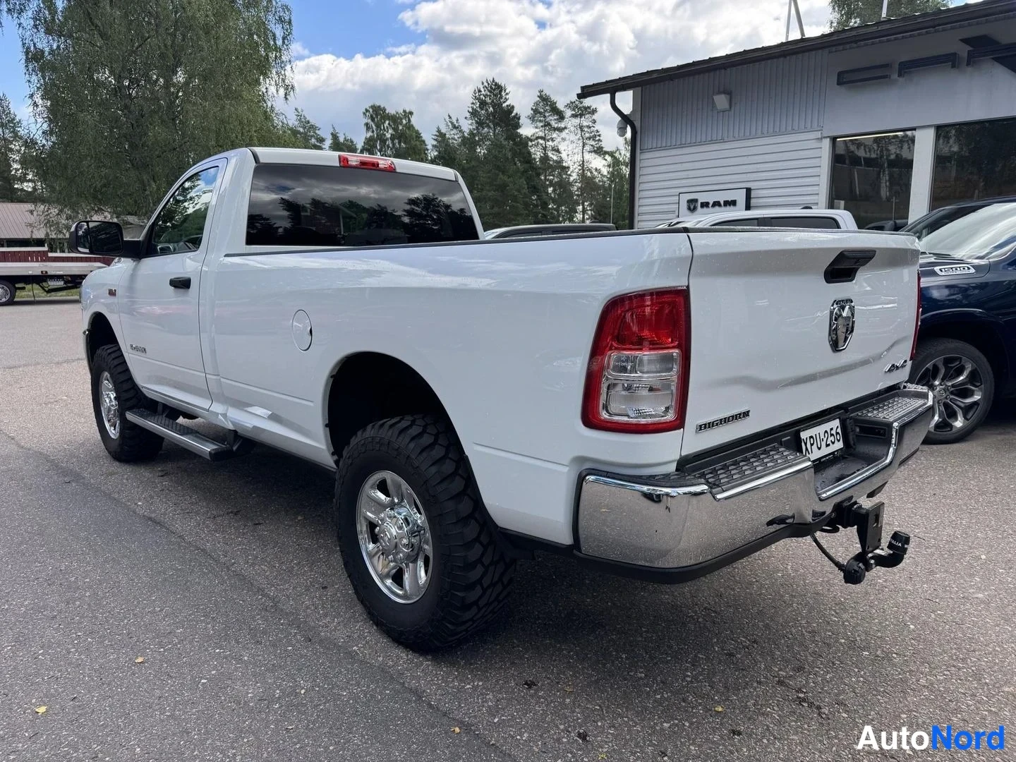 Valkoinen Dodge Ram 3500 2022, takaviisto, kuva 7