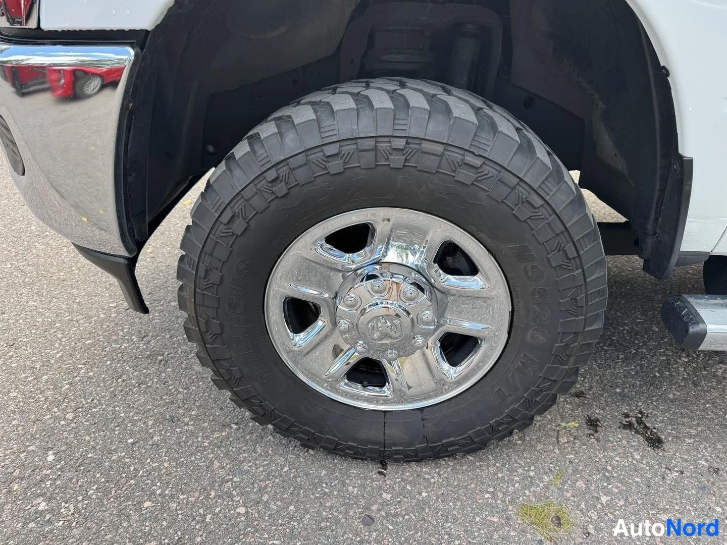 Valkoinen Dodge Ram 3500 2022, yksityiskohta, kuva 15