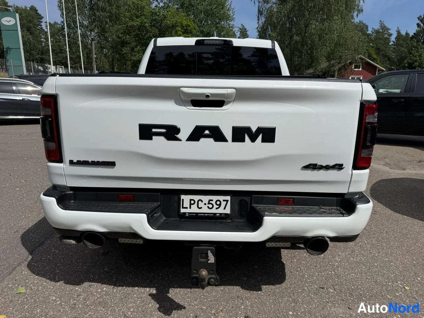 Valkoinen Dodge Ram 1500 2021, takaa, kuva 10