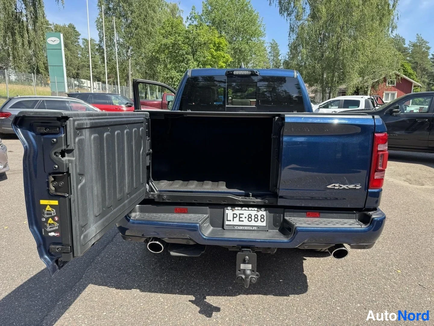 Sininen Dodge Ram 1500 2023, takaa, kuva 11