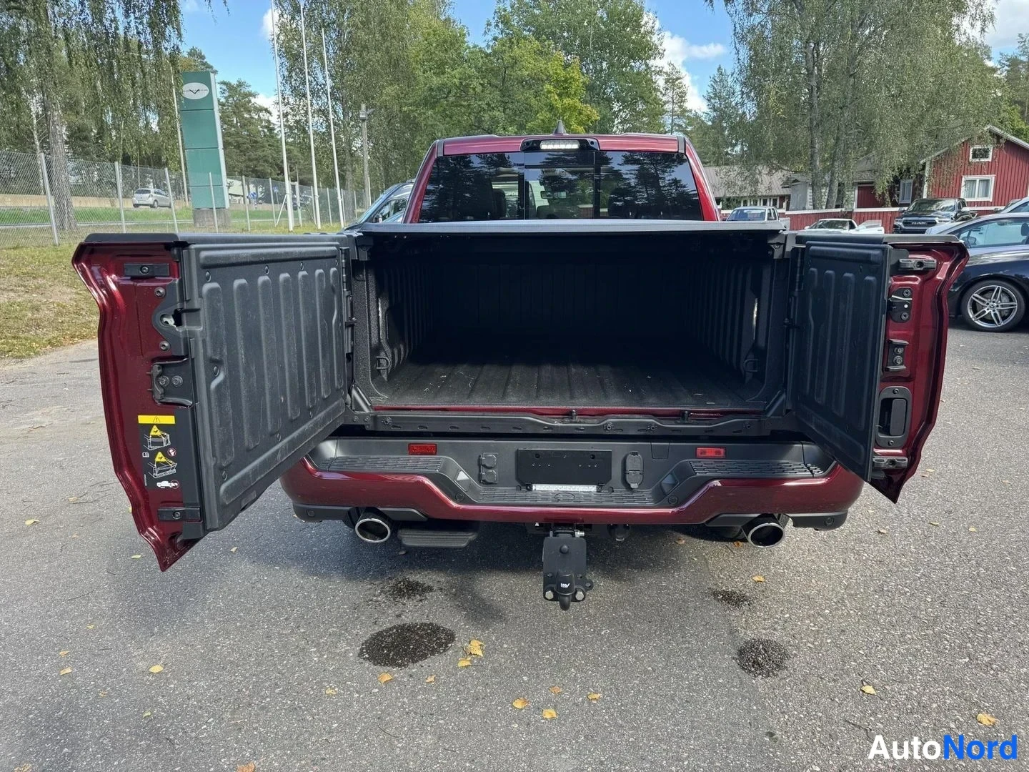 Punainen Dodge Ram 1500 2026, takaa, kuva 11