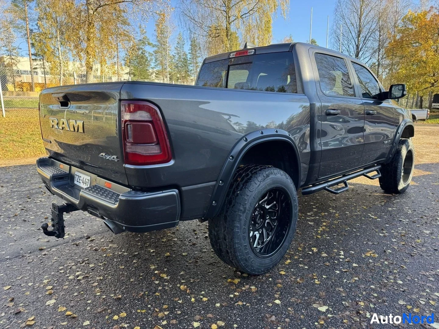Harmaa Dodge Ram 1500 2019, takaviisto, kuva 7