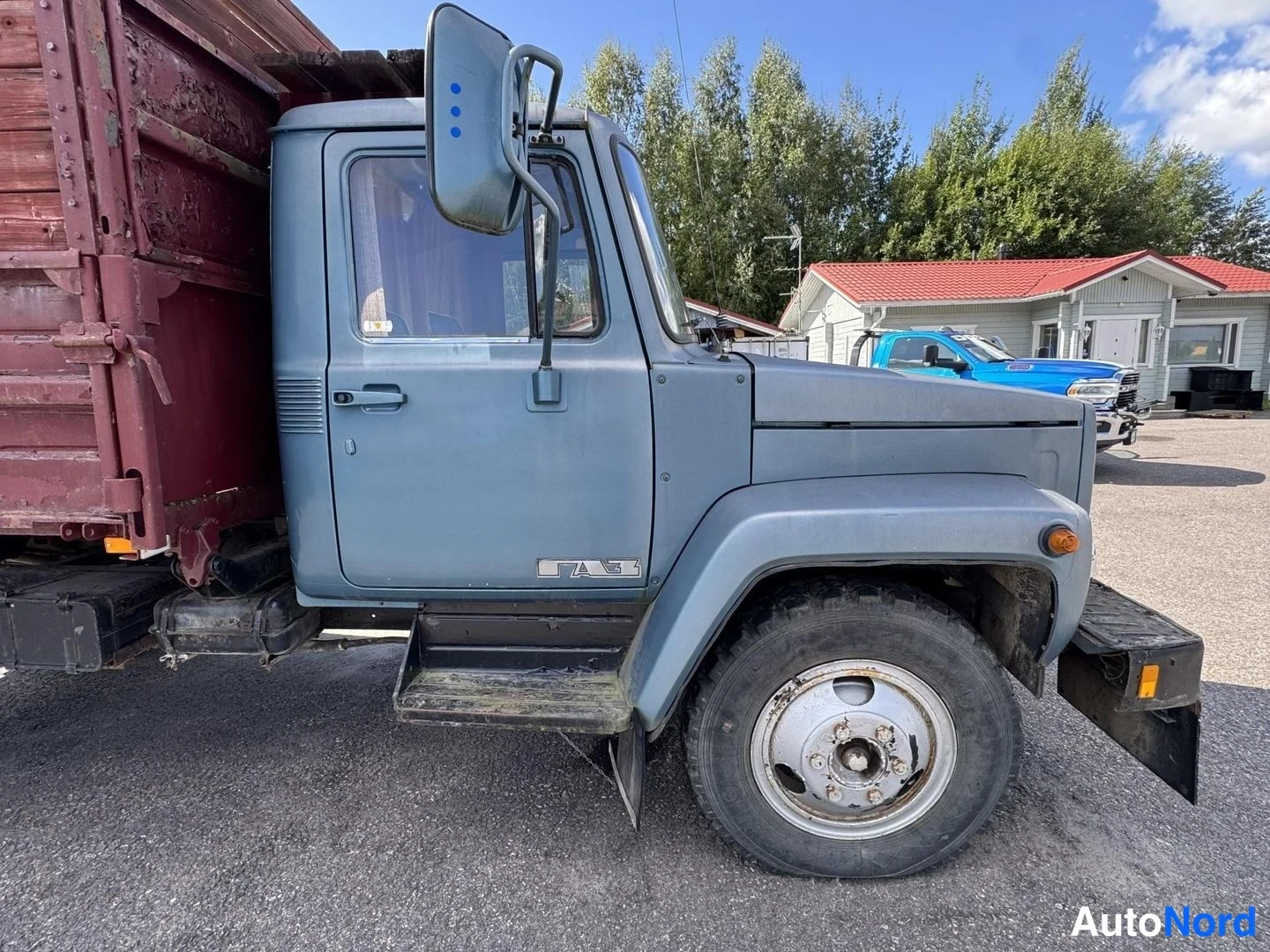 Sininen GAZ 66 1986, sivulta, kuva 6