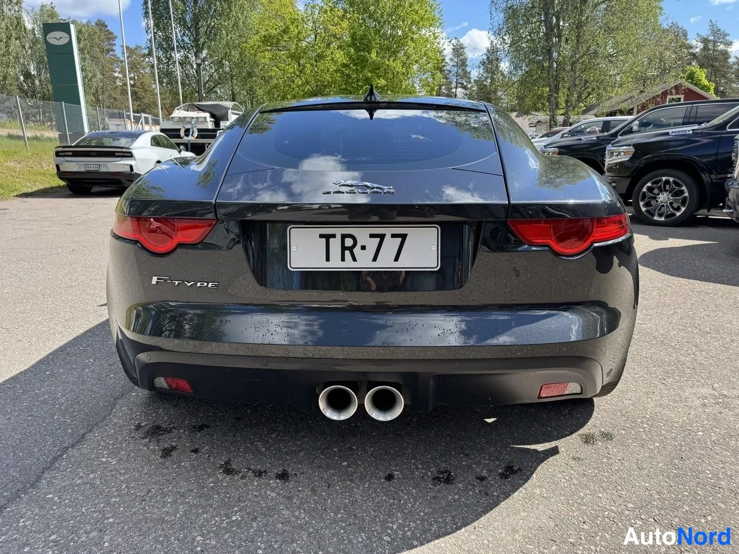 Harmaa Jaguar F-type 2015, takaa, kuva 8