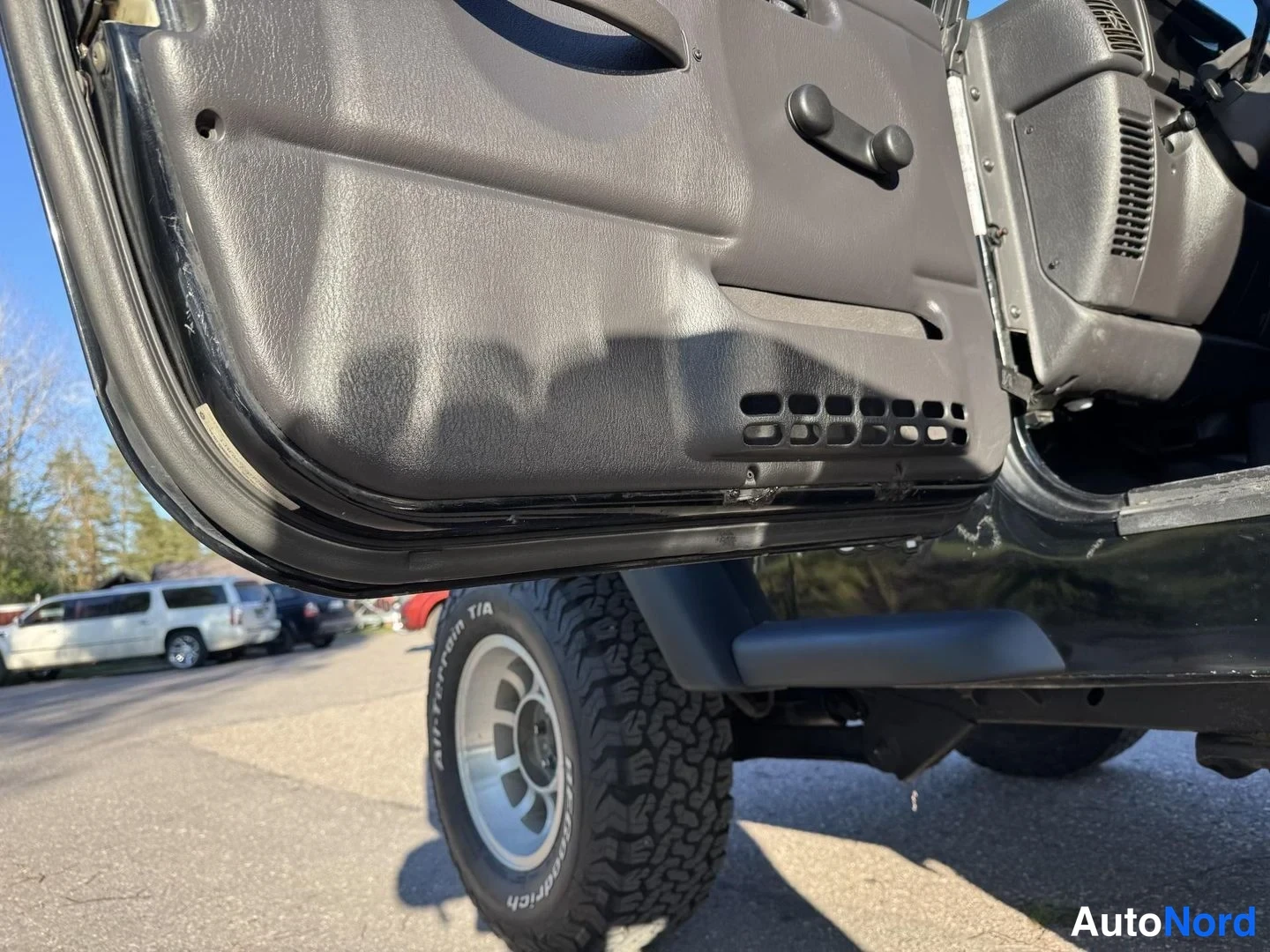 Musta Jeep Wrangler 2000, yksityiskohta, kuva 32