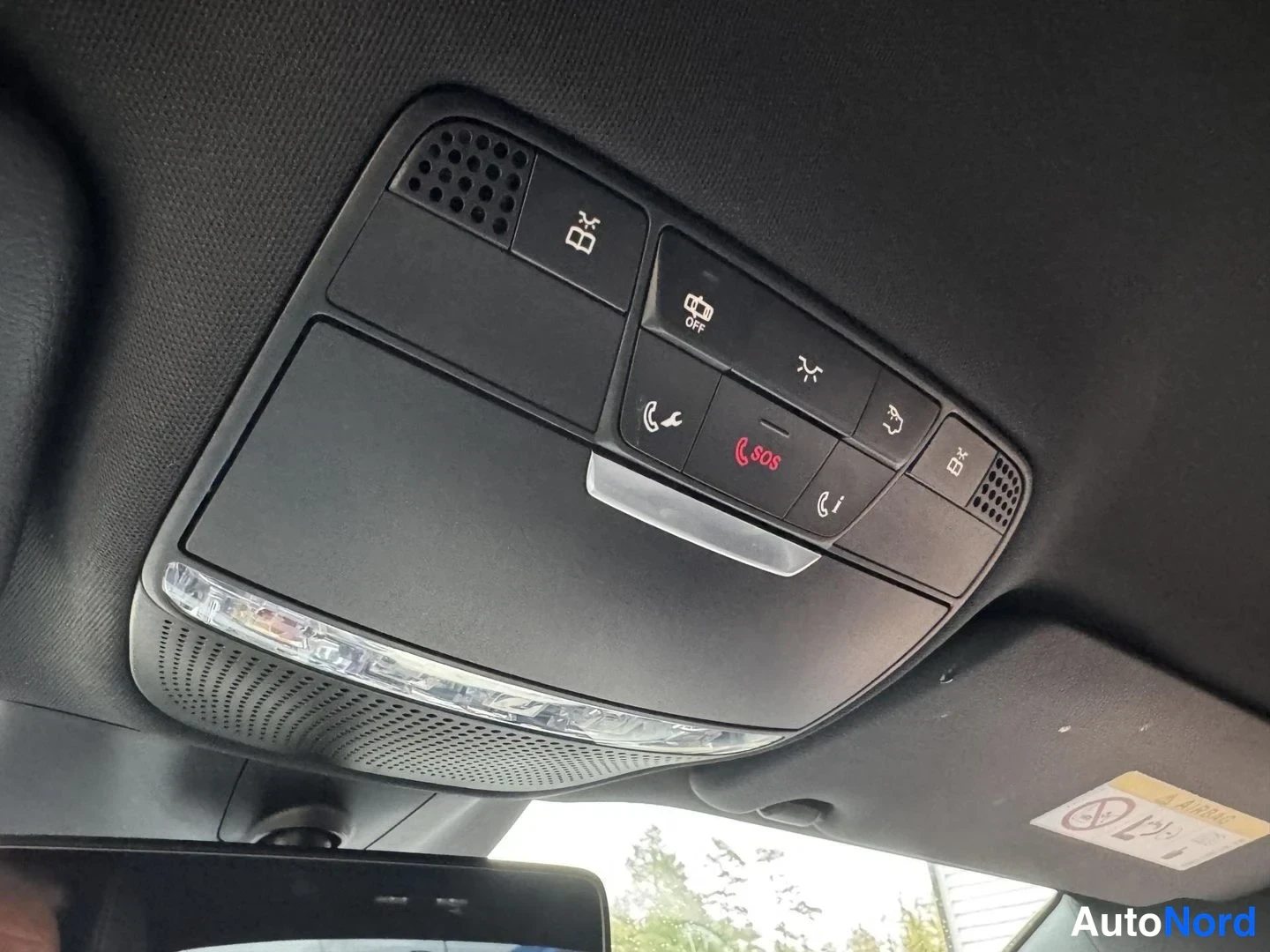Musta Mercedes-Benz E 220 d 2018, yksityiskohta, kuva 23