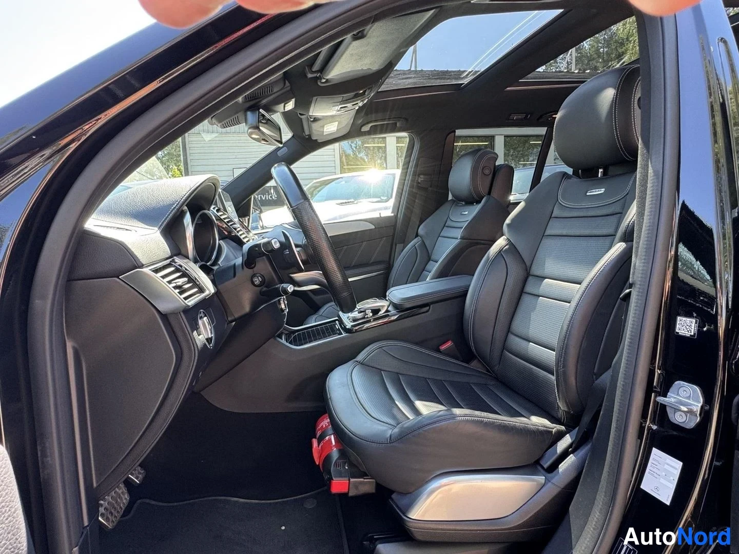 Musta Mercedes-Benz GLS 63 2019, etuistuimet, kuva 12