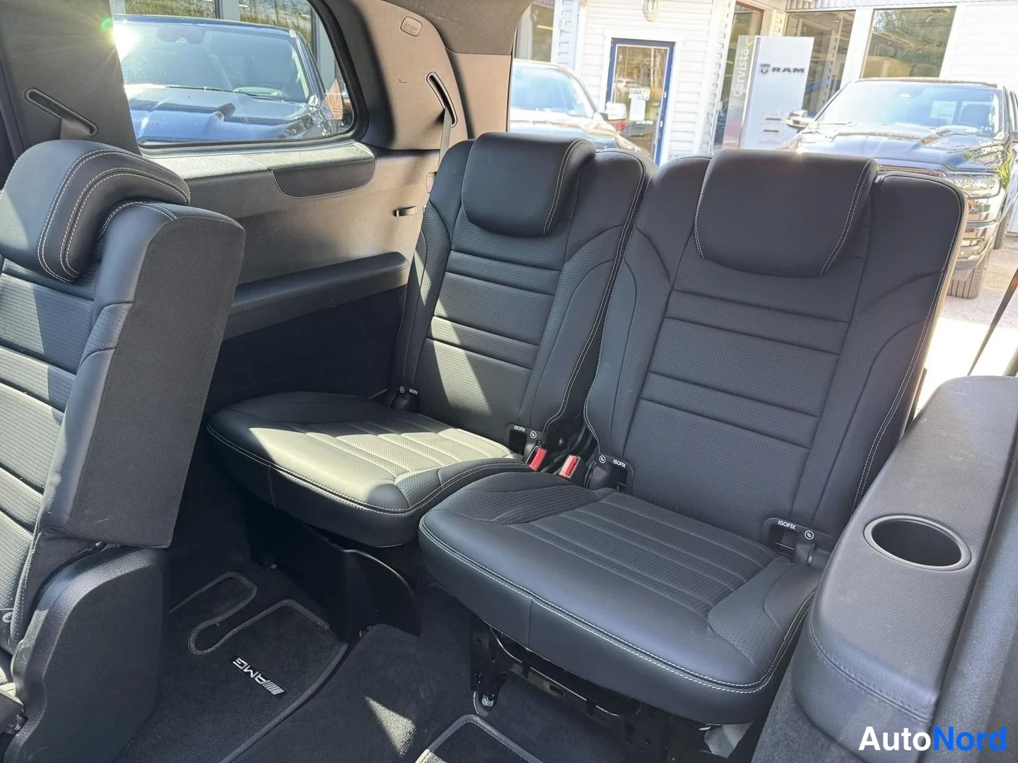 Musta Mercedes-Benz GLS 63 2019, takaistuimet, kuva 15