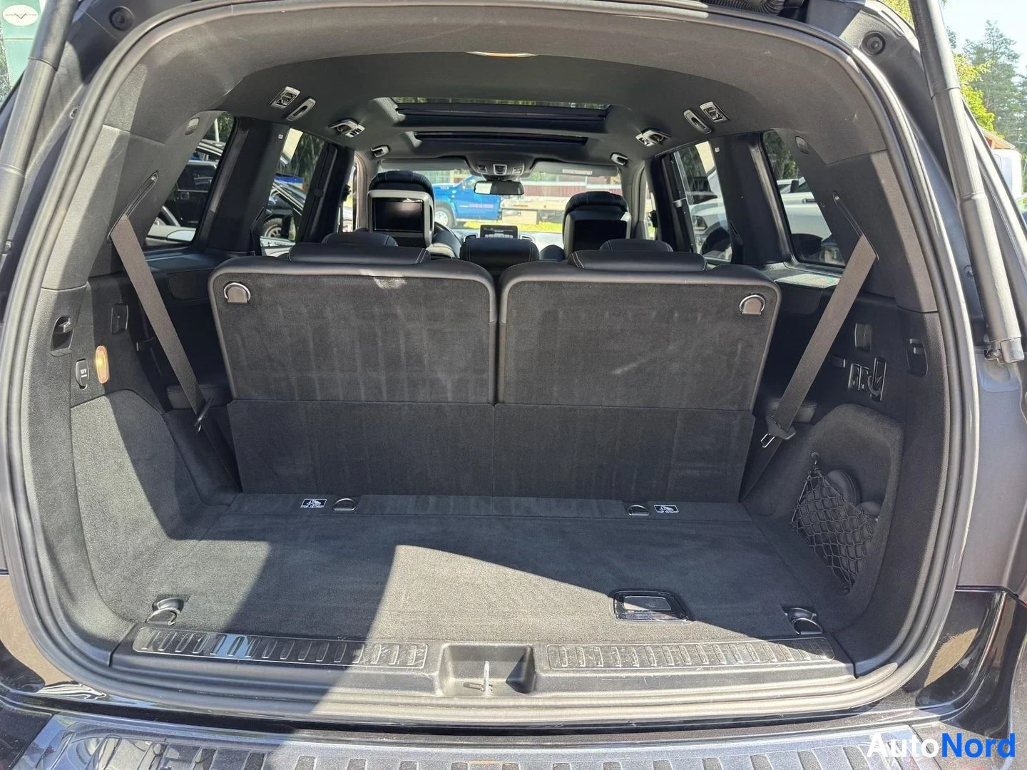 Musta Mercedes-Benz GLS 63 2019, tavaratila, kuva 16