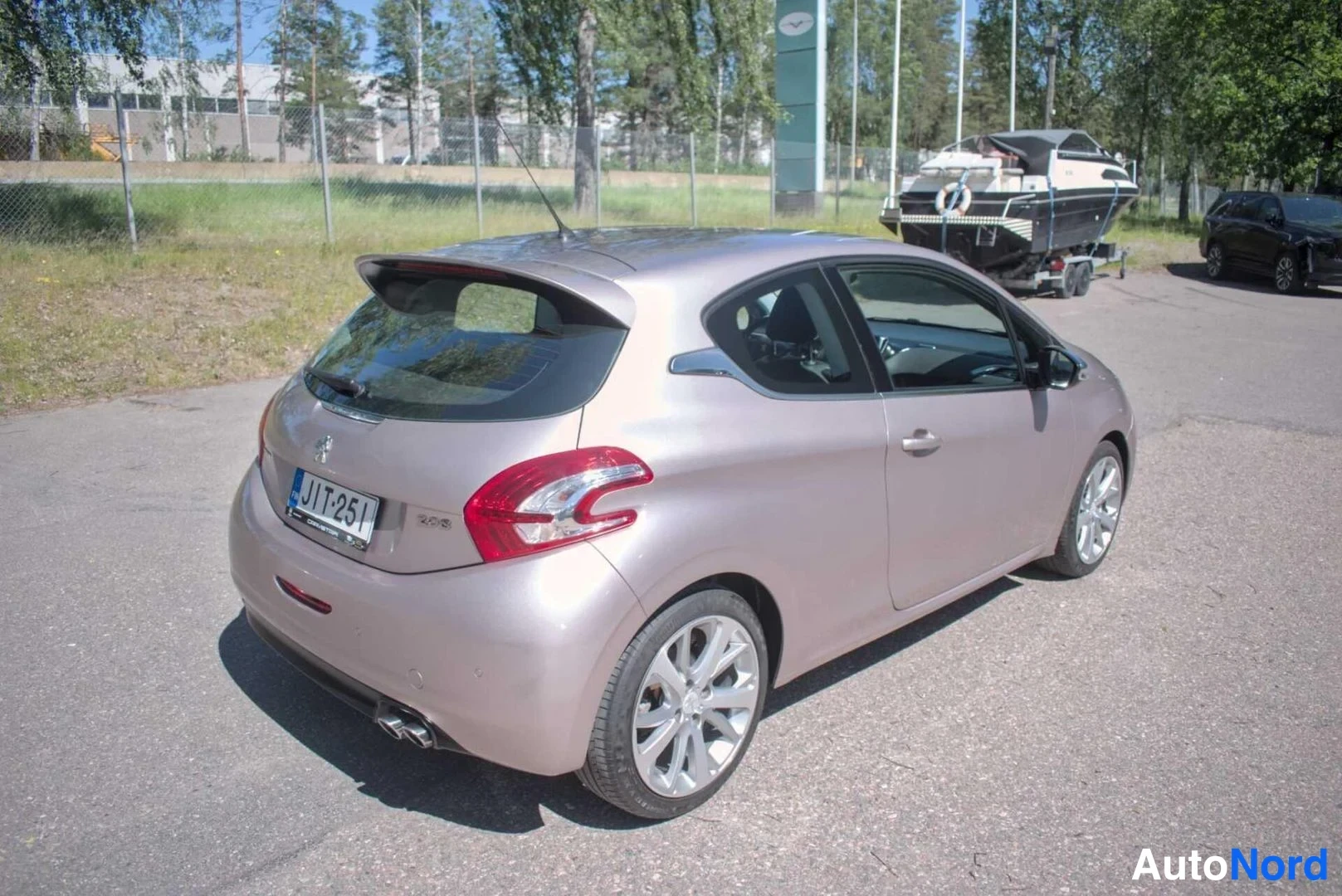 Harmaa Peugeot 208 2012, takaviisto, kuva 6