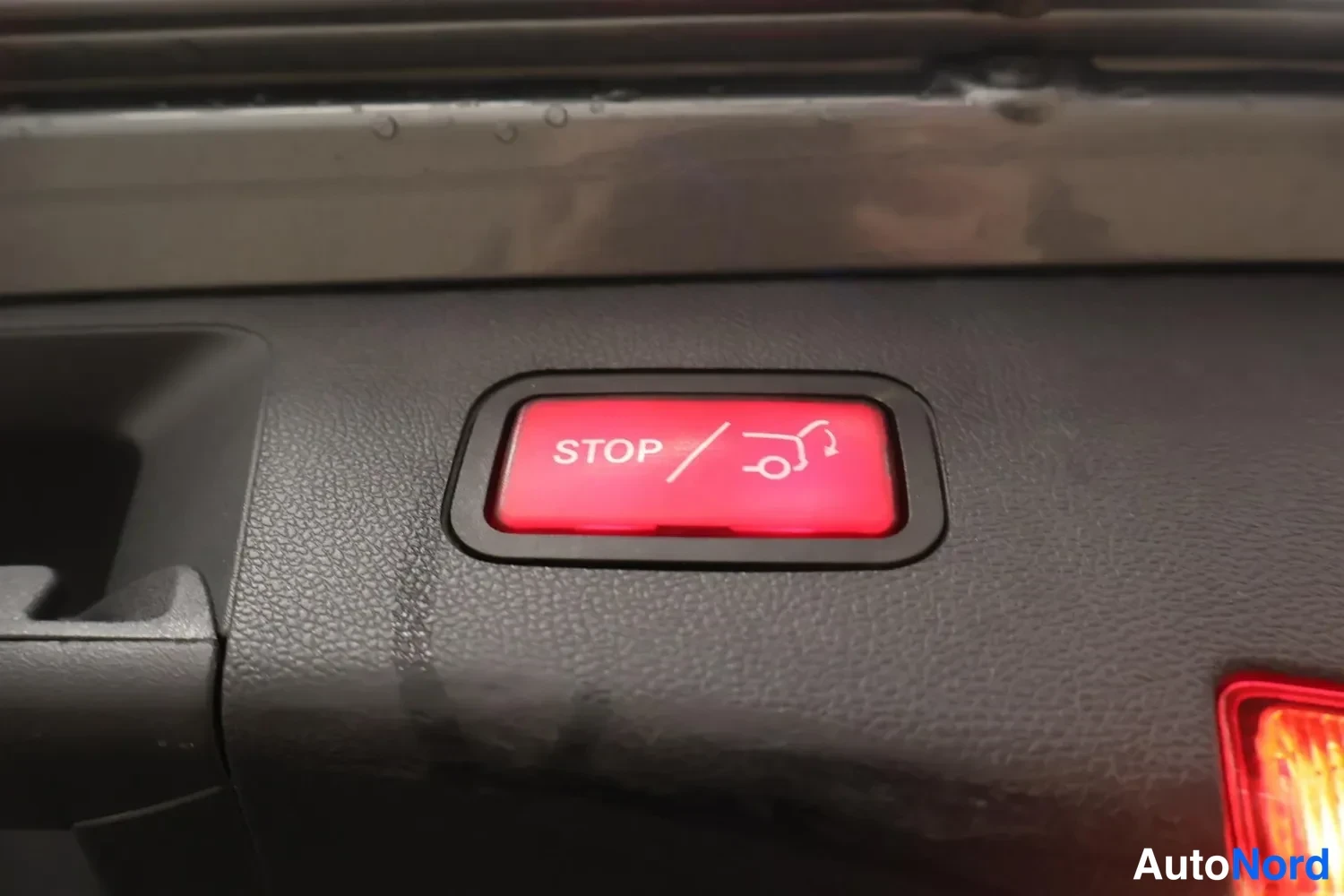 Grey Mercedes-Benz E 220 BlueTEC 4MATIC 2016, detail, photo 26