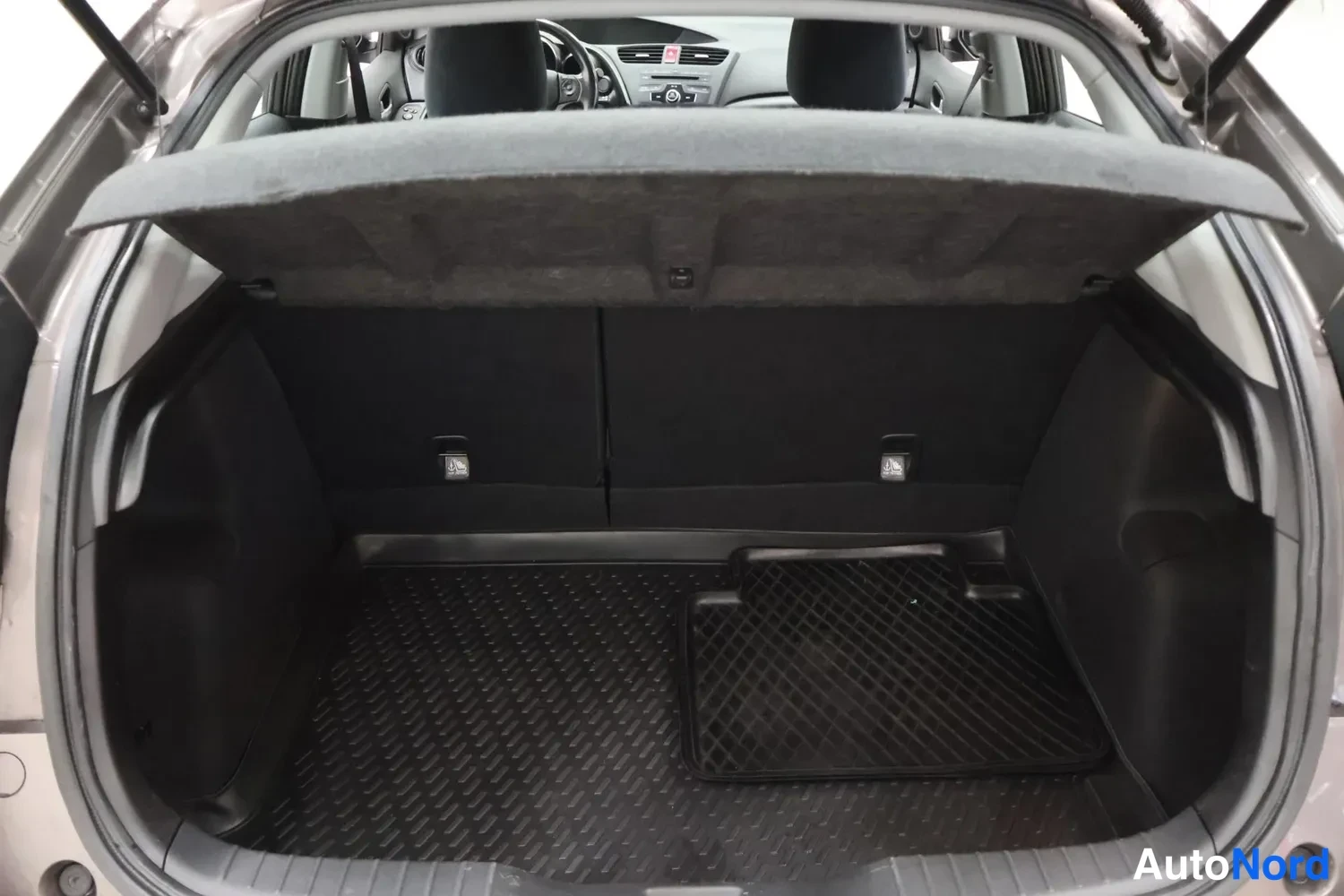 Ruskea Honda Civic 2013, tavaratila, kuva 11