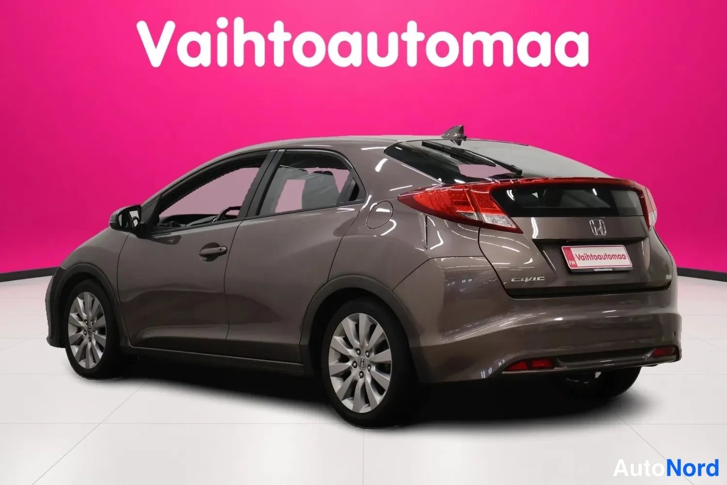 Ruskea Honda Civic 2013, takaviisto, kuva 5