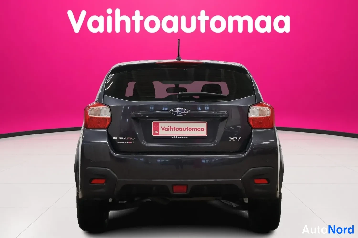 Harmaa Subaru XV 2012, takaa, kuva 6