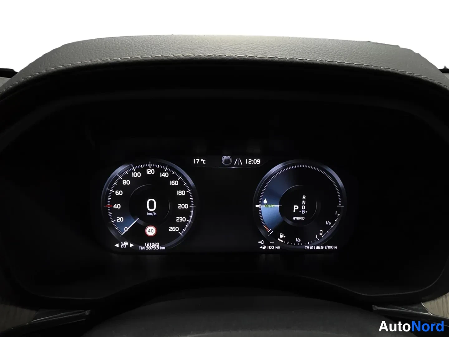 Brun Volvo XC60 2021, detalj, bild 16