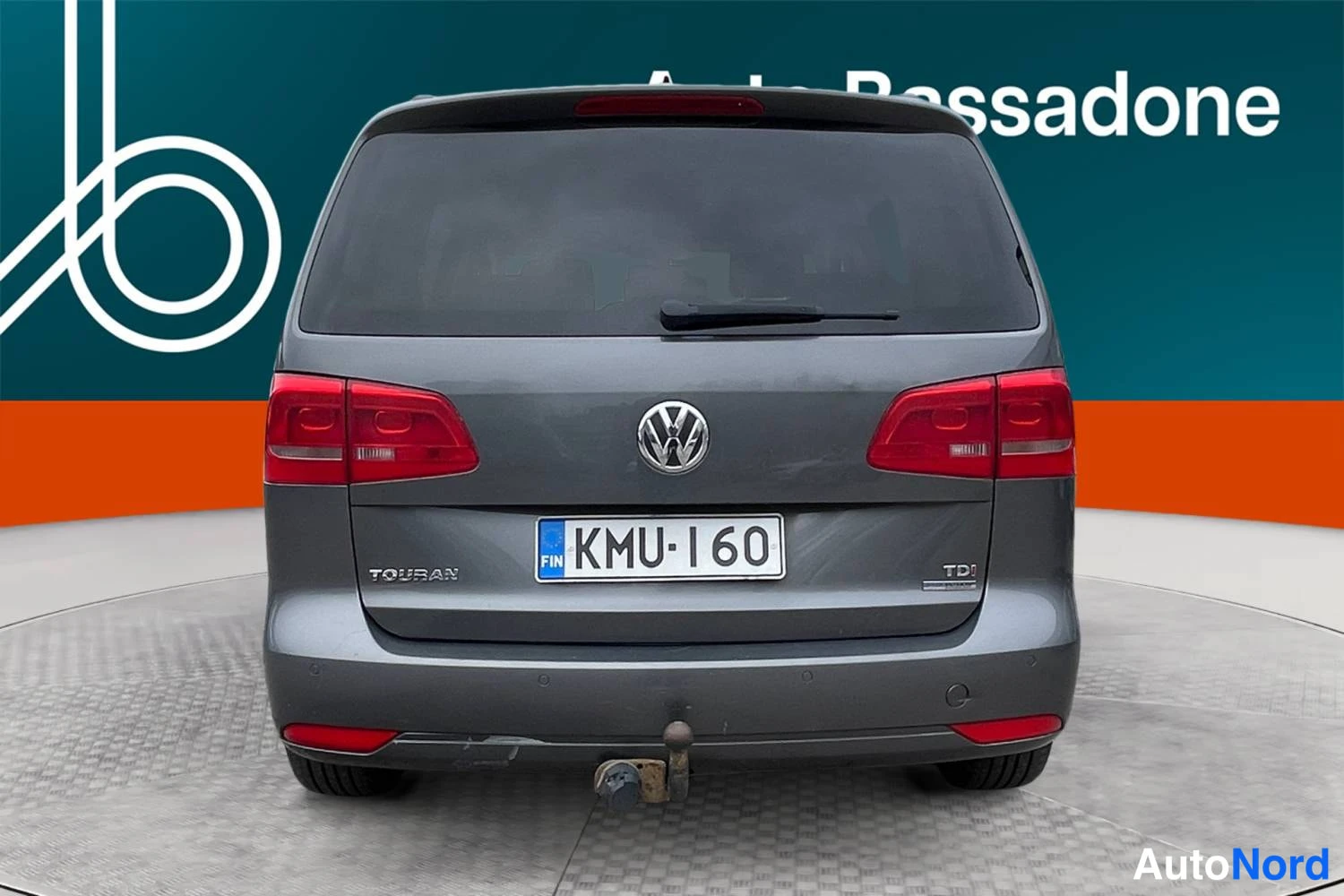 Harmaa Volkswagen Touran 2014, takaa, kuva 8