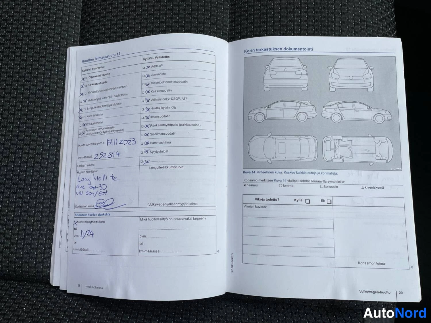 Harmaa Volkswagen Touran 2014, asiakirja, kuva 31