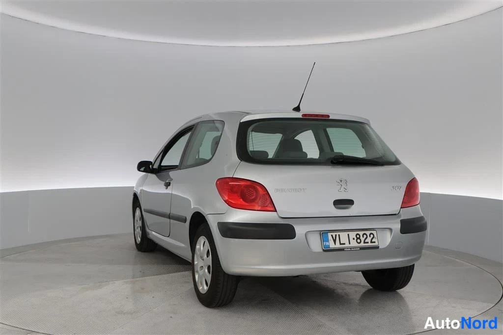 Grey Peugeot 307 2005, rear three-quarter, photo 11