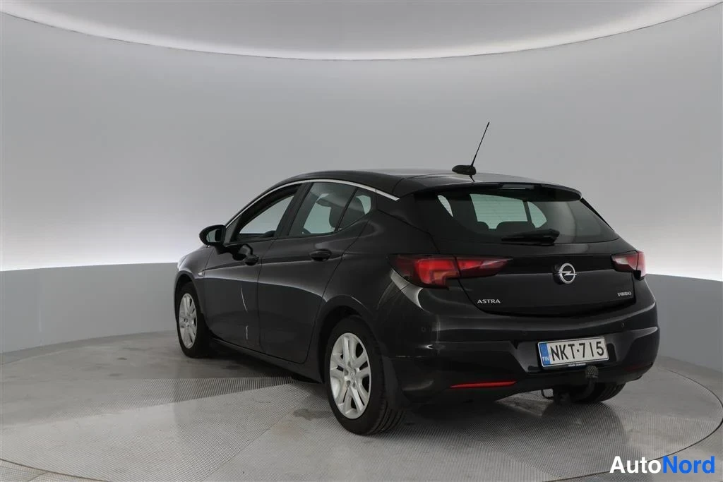 Black Opel Astra 2017, rear three-quarter, photo 8