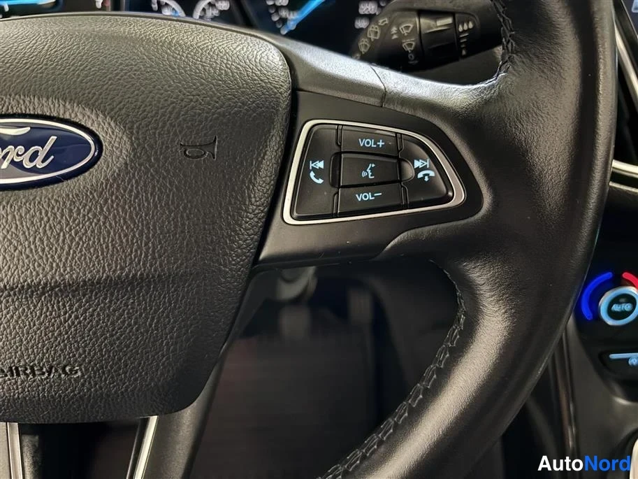 Beige Ford C-Max 2016, detail, photo 20