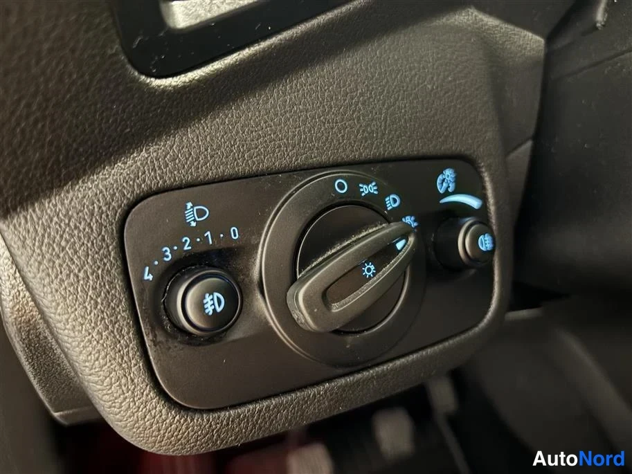 Beige Ford C-Max 2016, detail, photo 26